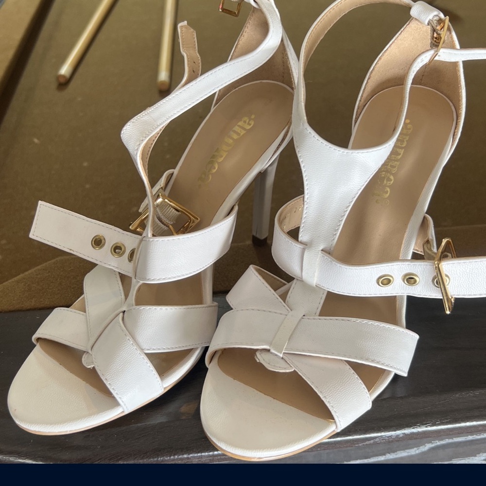 Heels - Picture 2 of 2